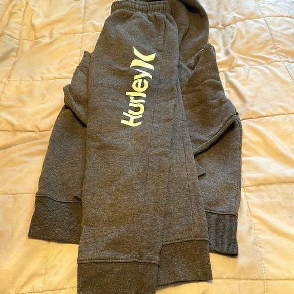 EUC Boys Hurley hoodie and sweatpants size 8 - Picture 7 of 9